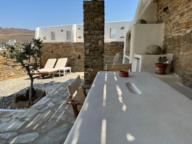 Aegean Living Stone House אגיוס רומנוס